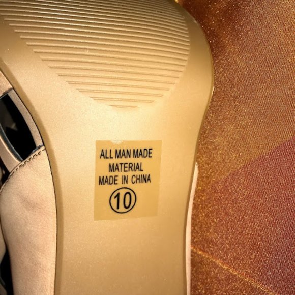 ❌SOLD❌Faux/Leather Cage - Picture 12 of 13